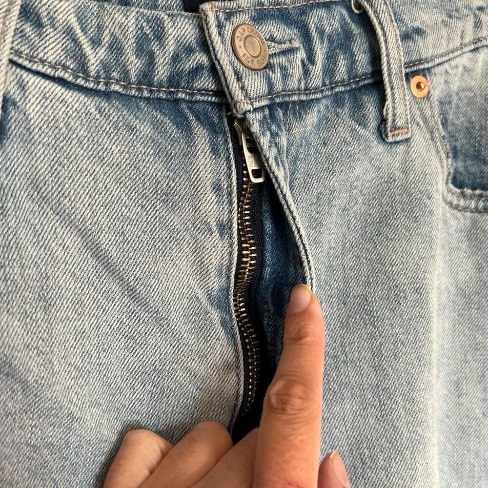 Gap Mom Jean - Picture 5 of 9